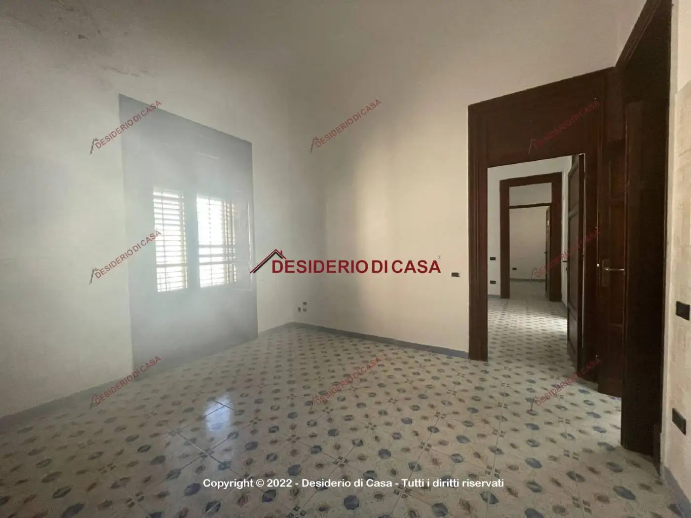 Palazzo - Edificio in Affitto - foto 2