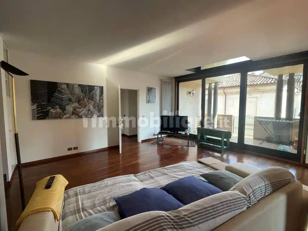 Appartamento in vendita a Piacenza