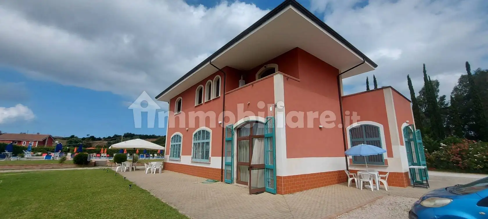 Villa in vendita a Capaccio Paestum