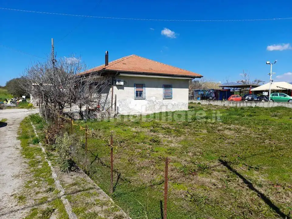 Villa in vendita a Eboli