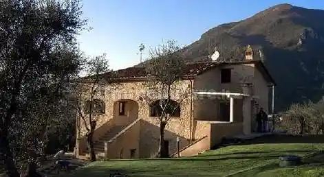 Rustico - Casale in vendita a Camaiore