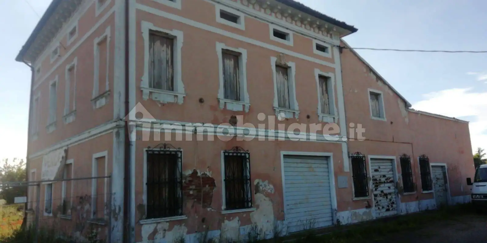 Rustico - Casale in vendita a Schivenoglia