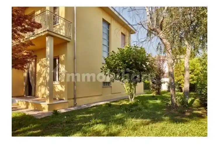 Villa in vendita a Suzzara