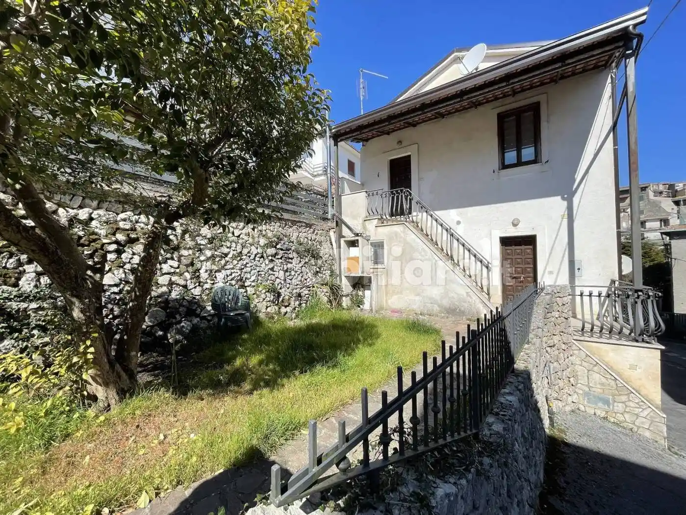 Villa in vendita a San Giovanni Incarico