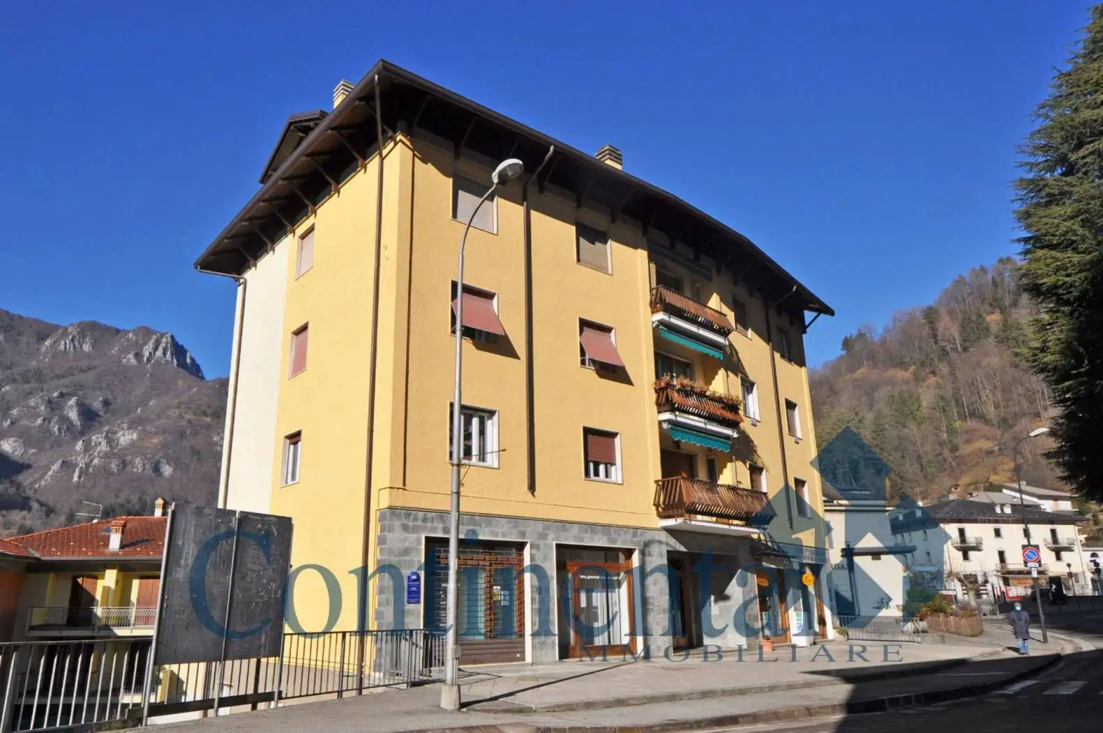 Appartamento in vendita a Piazza Brembana