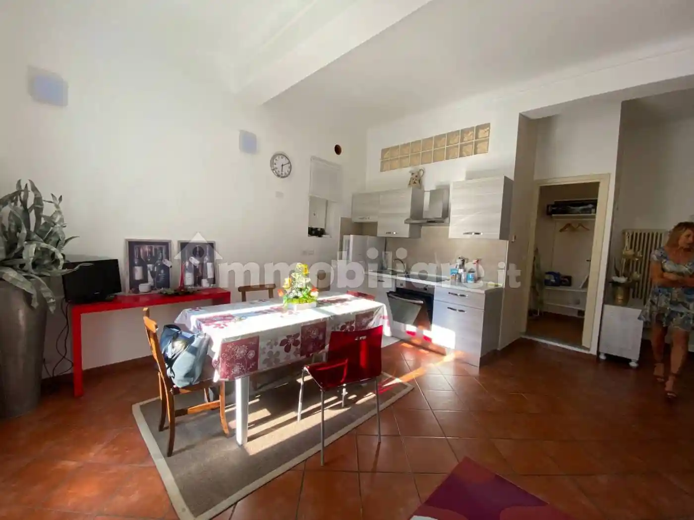 Monolocale piazza San Donato, Centro Storico, Pinerolo - foto 2