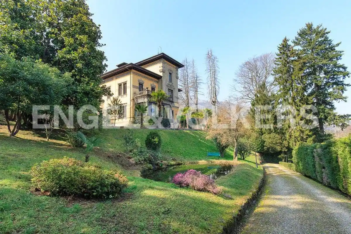 Villa in vendita a Stresa