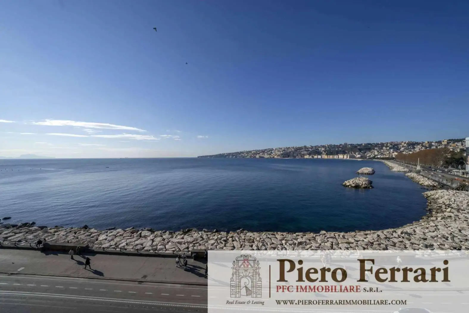 Appartamento in vendita a Napoli