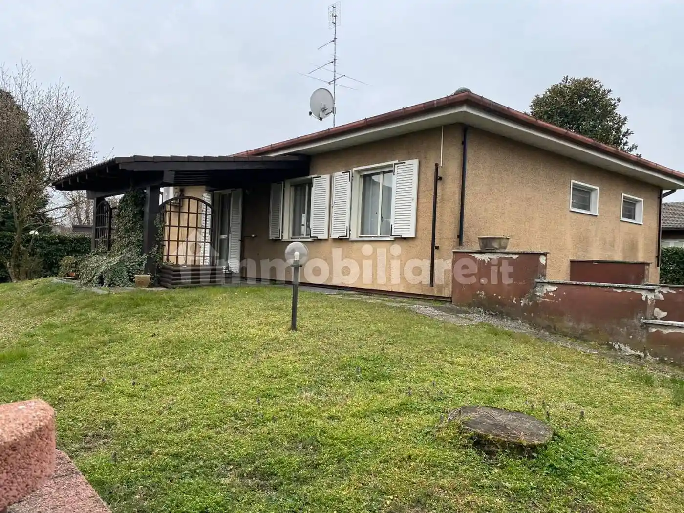 Villa in vendita a Motta Visconti