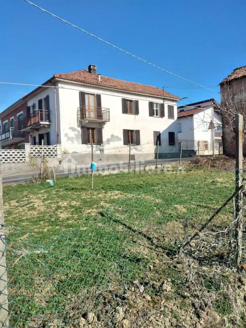 Casa indipendente in vendita a Mongardino