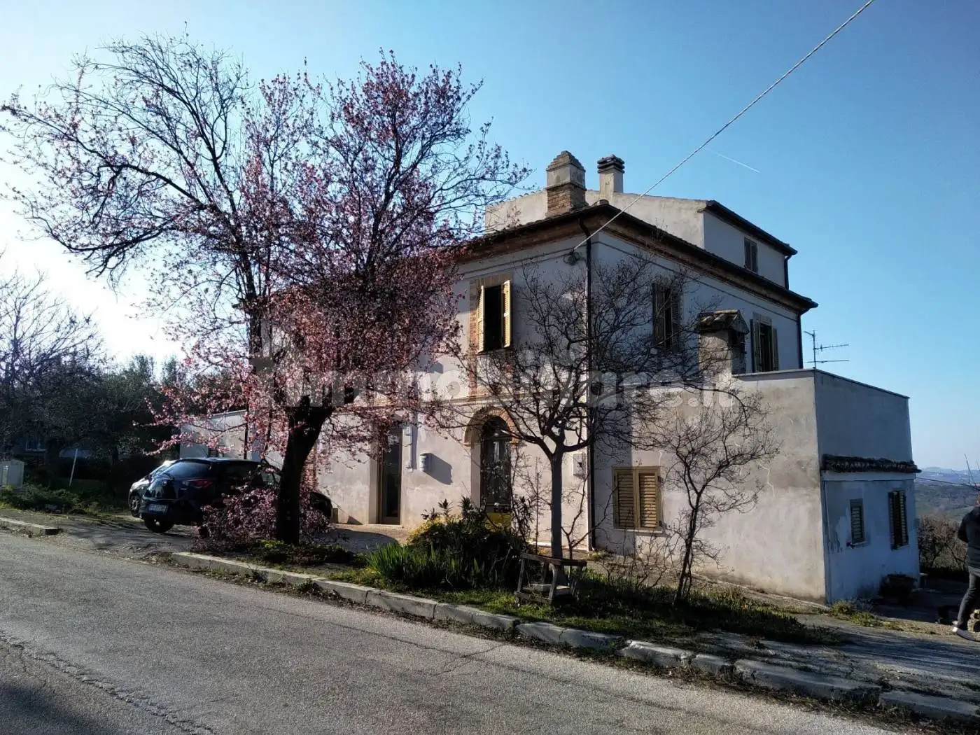 Villa in vendita a Loreto Aprutino