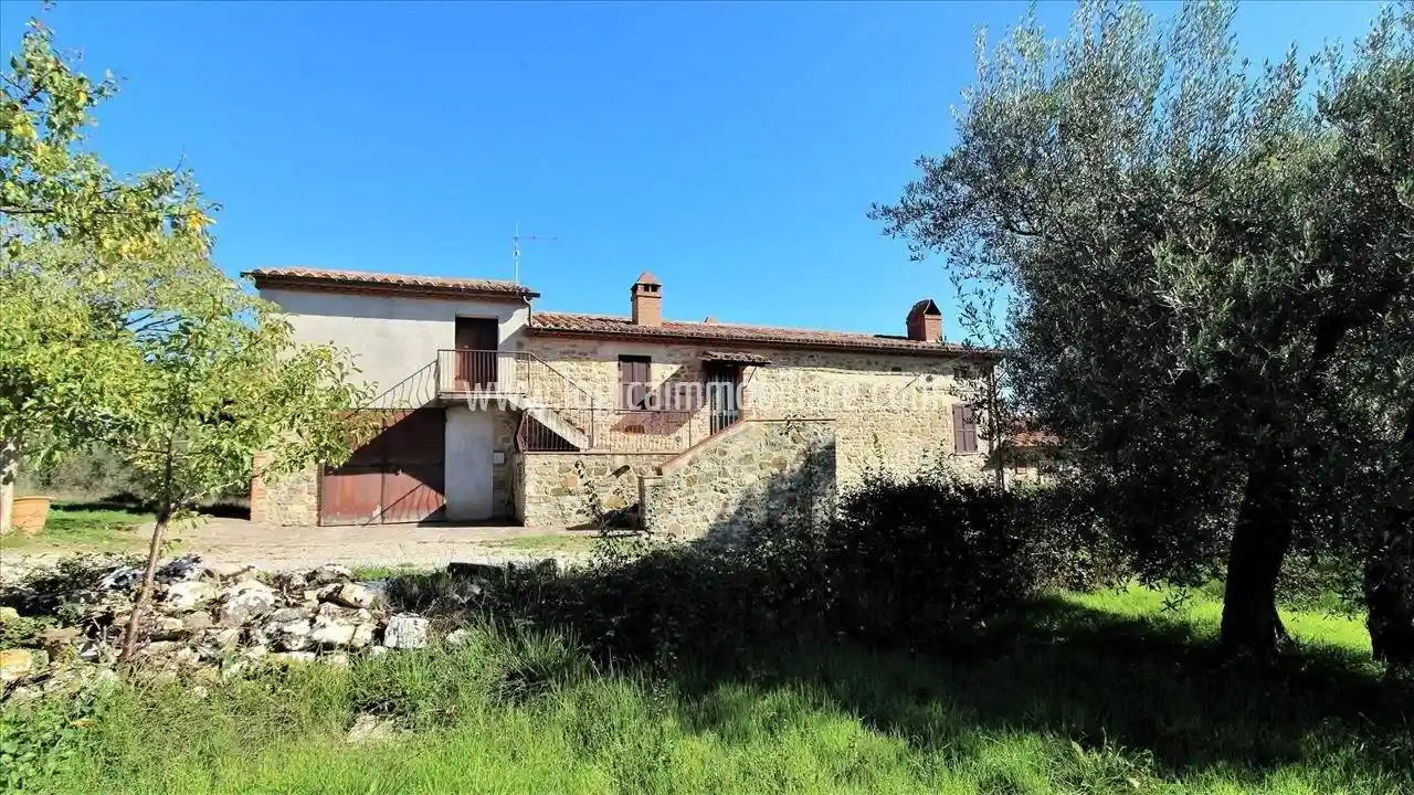 Rustico - Casale in vendita a Montegabbione