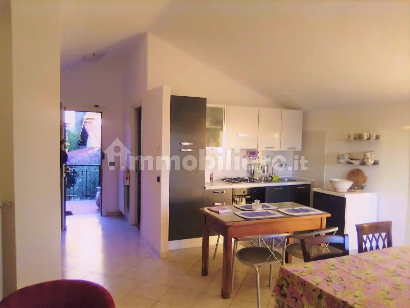 Appartamento in vendita a Pompeiana