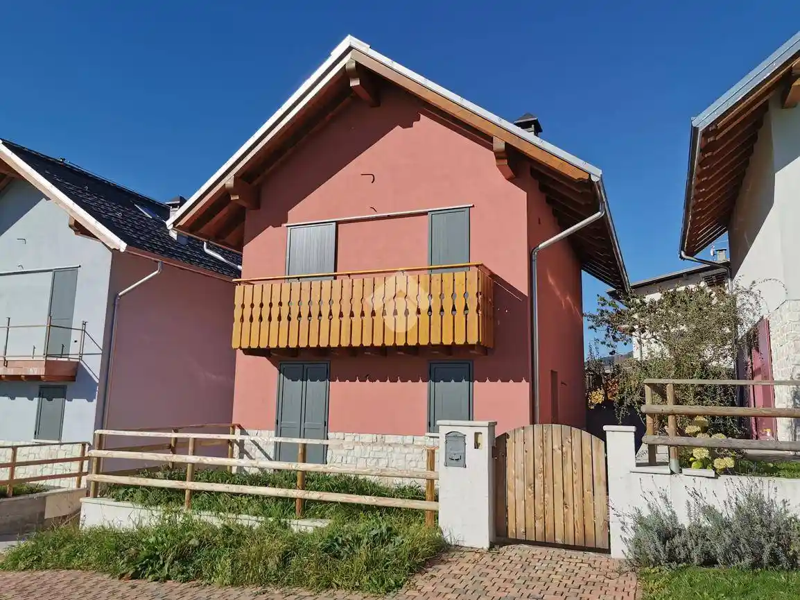 Villa in vendita a Roana