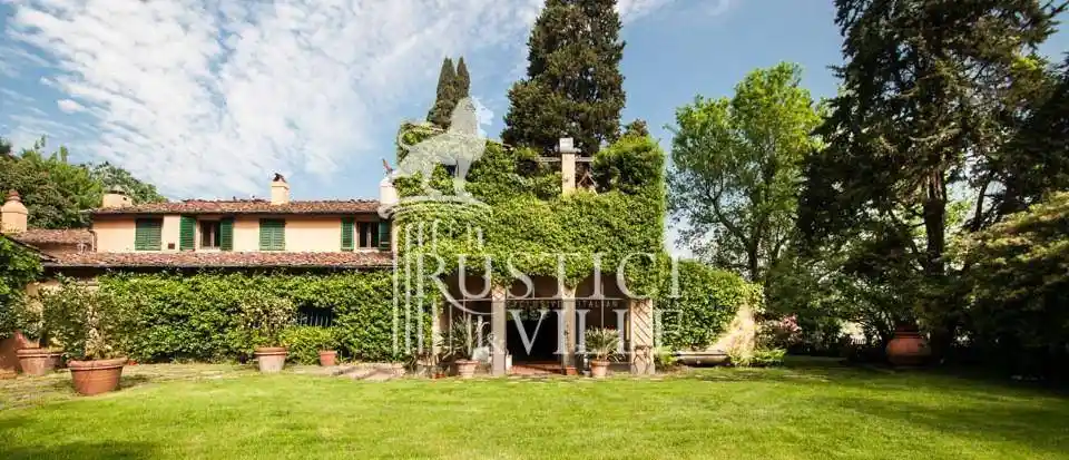 Villa in vendita a Pisa
