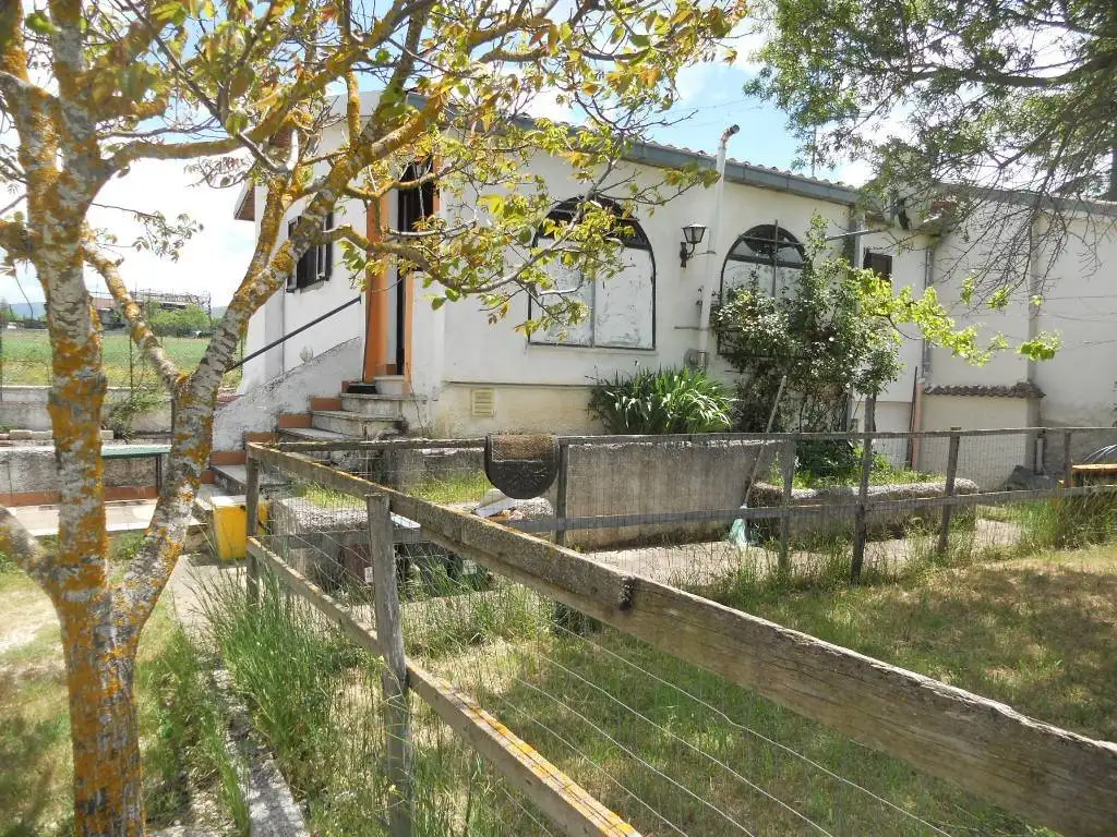 Villa in vendita a Massa d'Albe