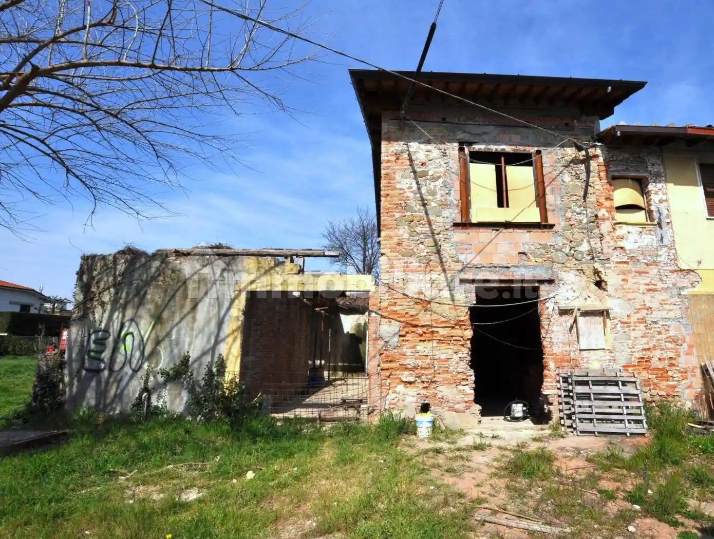 Villa in vendita a Ponte Buggianese