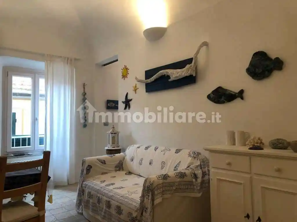 Appartamento in affitto a Noli