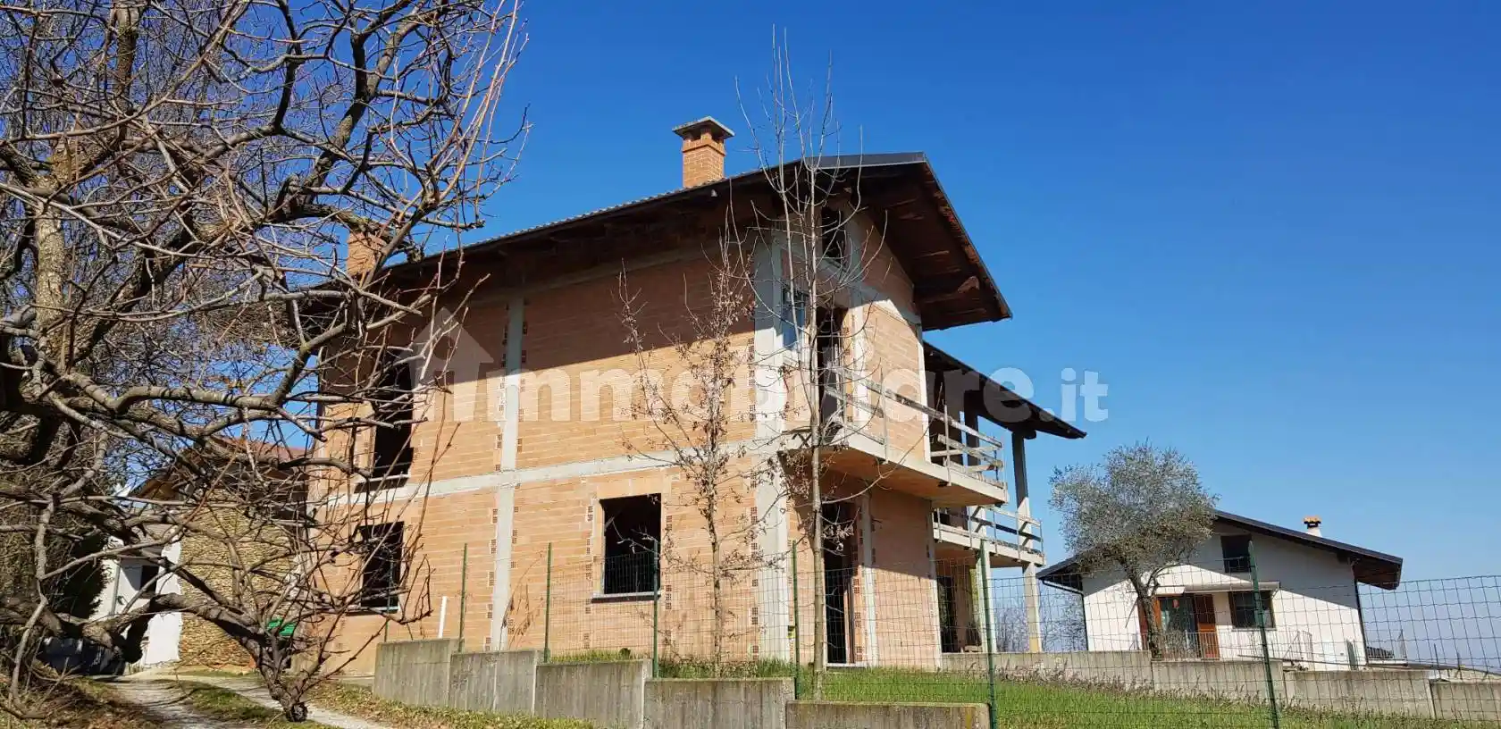 Villa in vendita a Bagnolo Piemonte