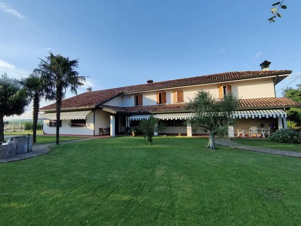 Villa in vendita a Palazzolo dello Stella