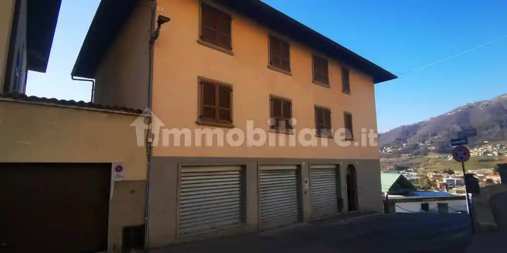 Casa indipendente in vendita a Peia