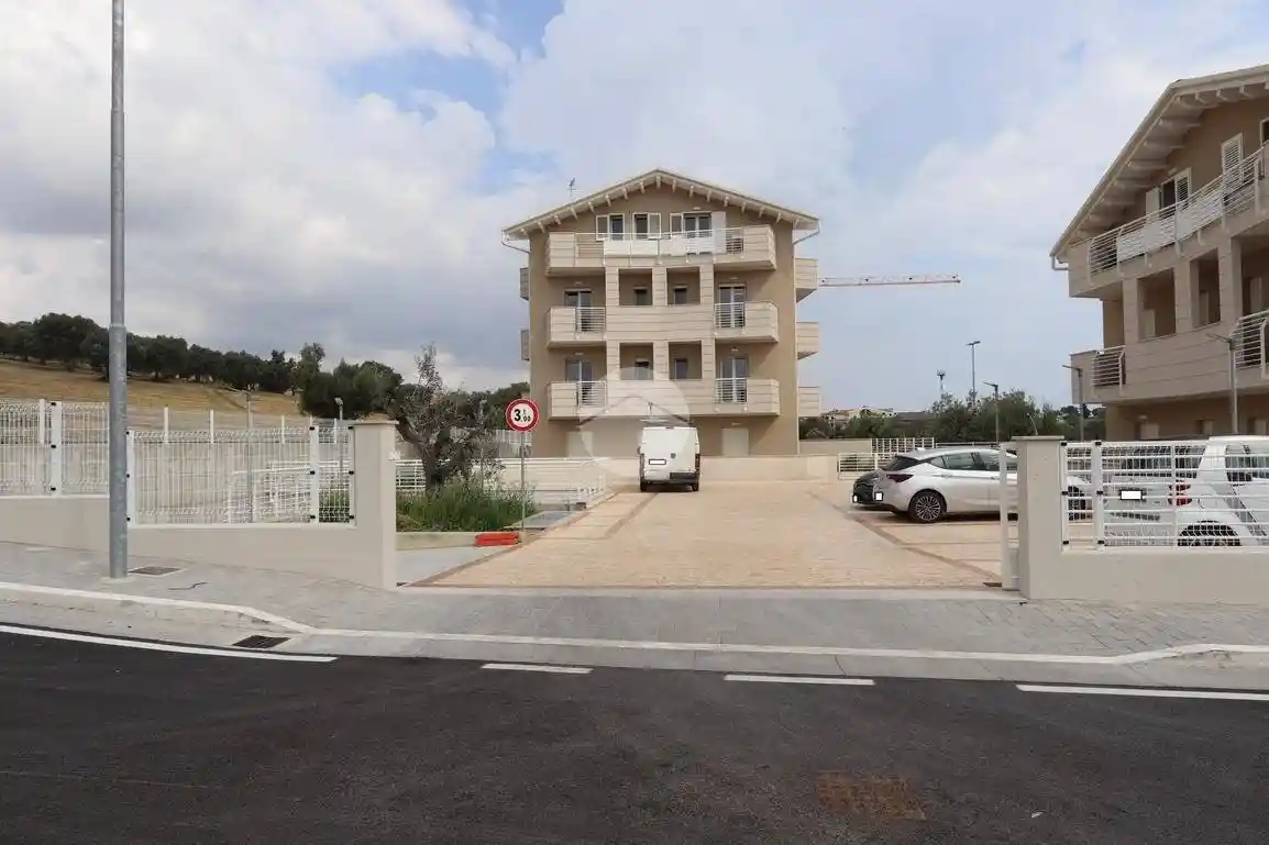 Quadrilocale via Giovanni Ricci 18, Tortoreto Lido, Tortoreto - foto 3