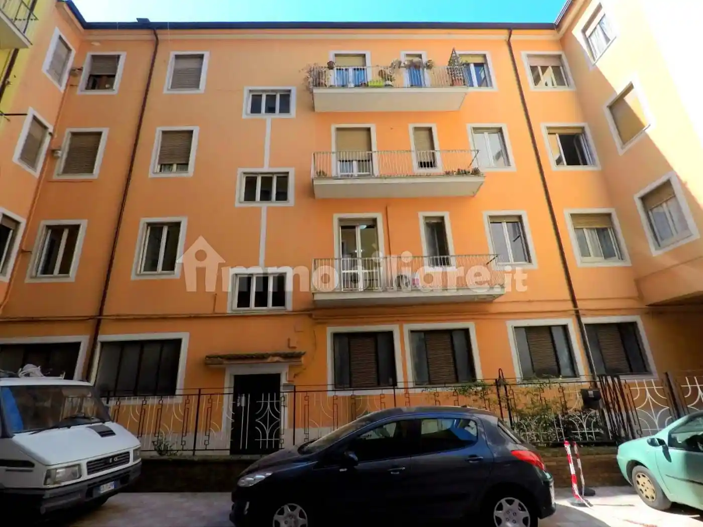 Appartamento via Dante Alighieri, Emanuele II, C. Colombo, Morelli e Silvati, Avellino - foto 2