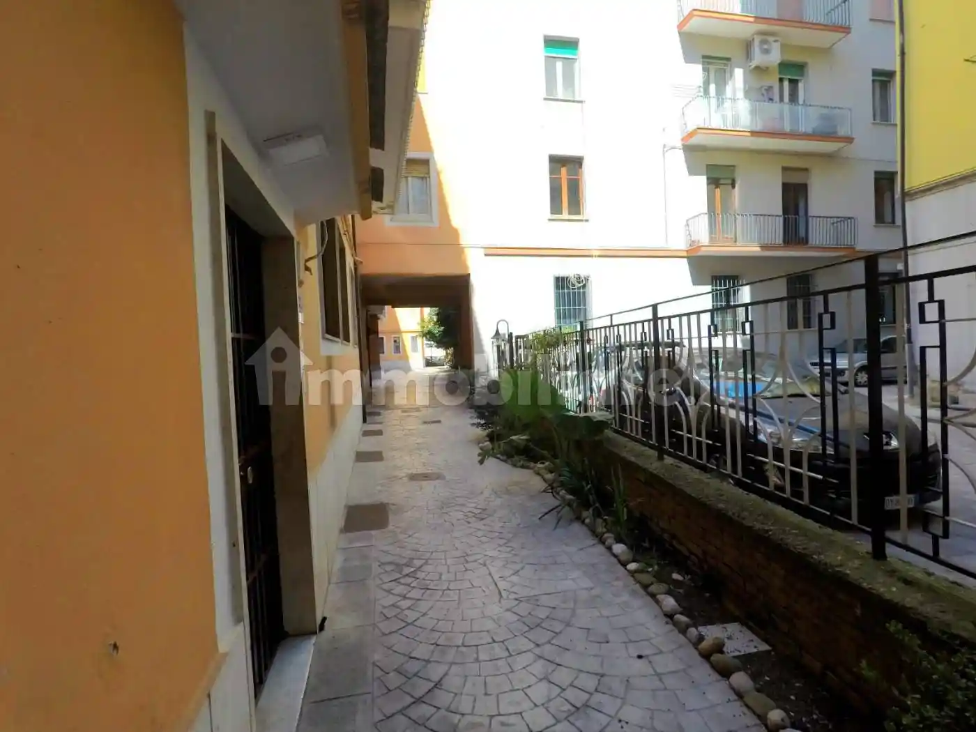 Appartamento via Dante Alighieri, Emanuele II, C. Colombo, Morelli e Silvati, Avellino - foto 4