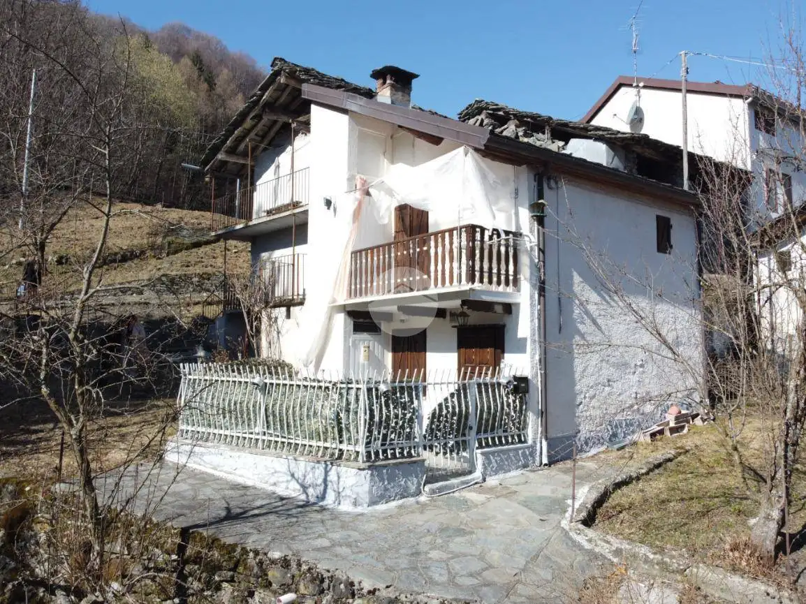 Casa indipendente in vendita a Lemie