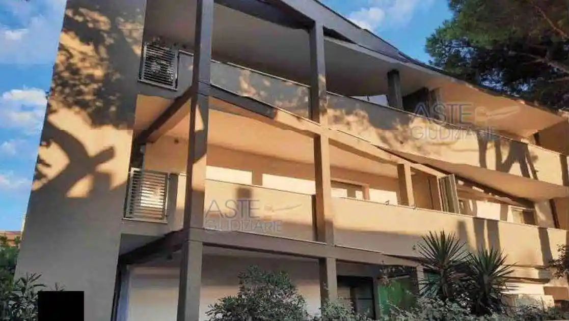 Palazzo - Stabile in vendita a Senigallia