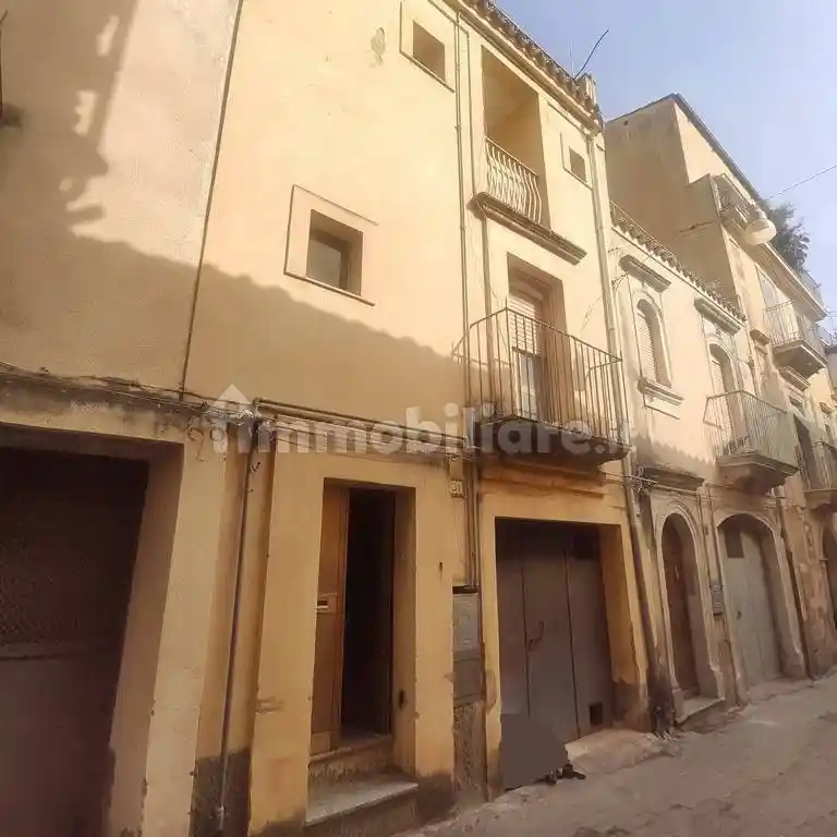 Casa indipendente in vendita a Caltagirone