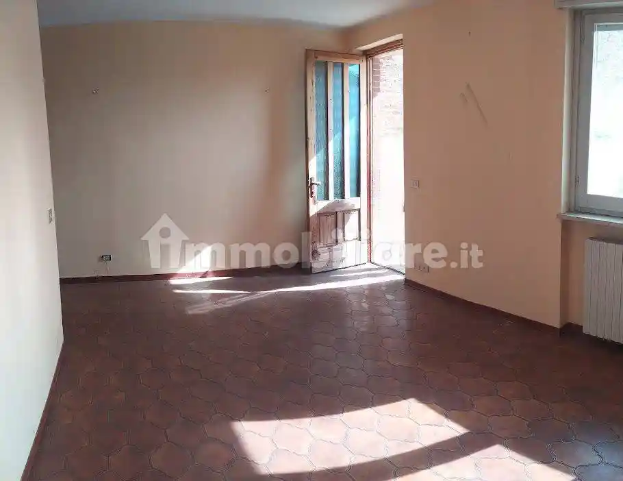 Terratetto unifamiliare piazza Medici del Vascello 17, Centro, Castello di Annone - foto 4