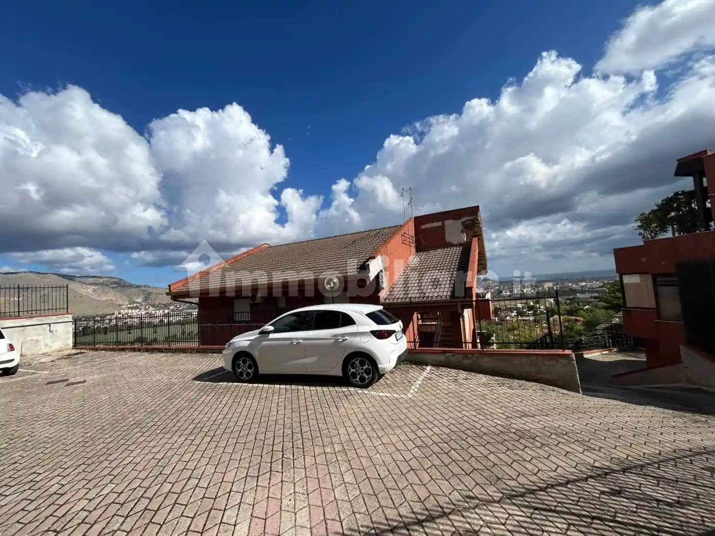 Appartamento in vendita a Palermo