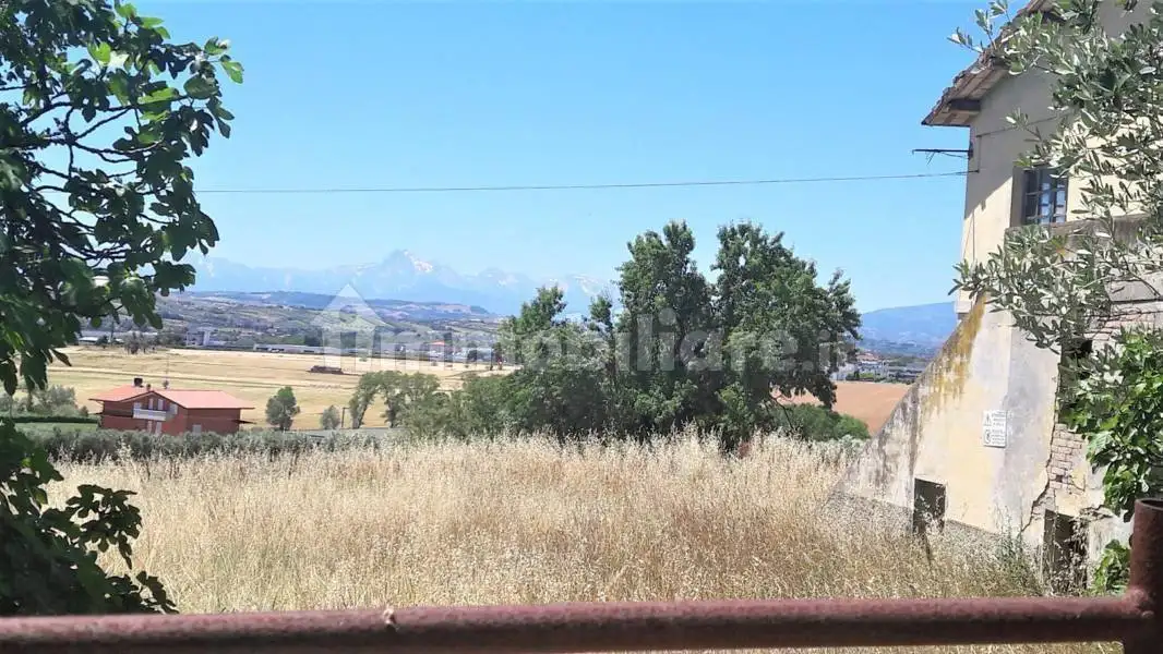 Rustico - Casale in vendita a Colonnella