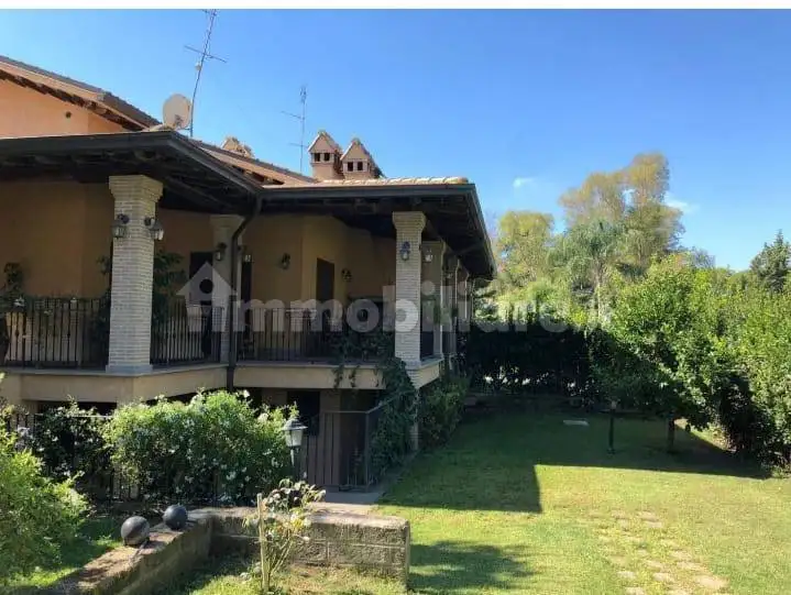 Villa in vendita a Roma
