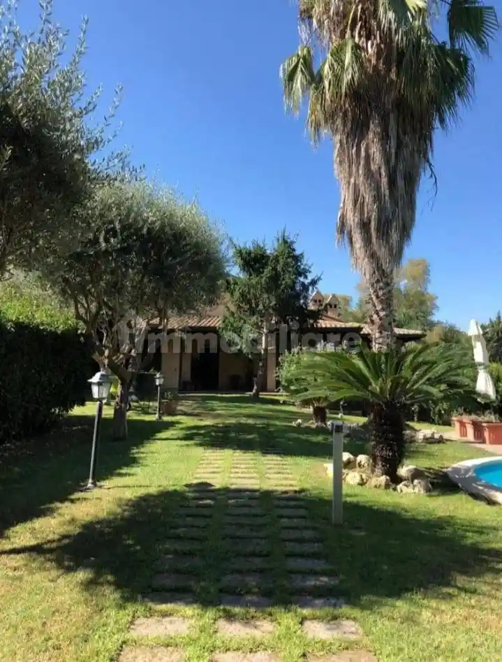 Villa unifamiliare via Raffaello Franchi, Castel di Guido, Roma - foto 3