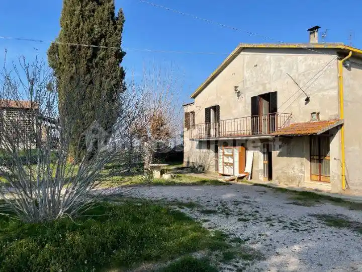 Rustico - Casale in vendita a Montefalco