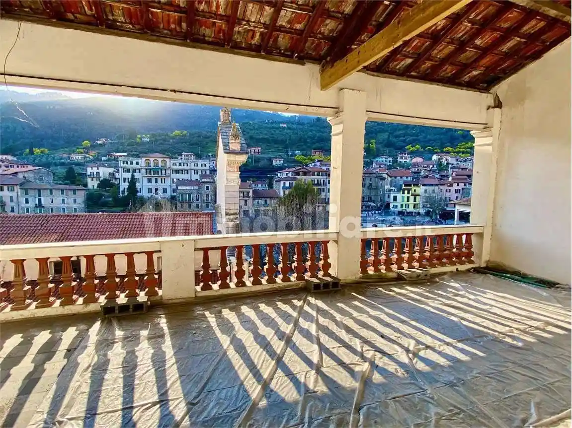 Appartamento in vendita a Dolceacqua