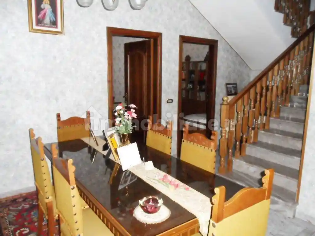 Villa a schiera 5 locali, buono stato, Castelfranci - foto 5