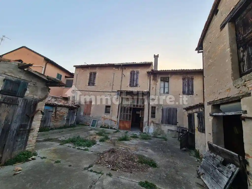 Casa indipendente in vendita a Ravenna