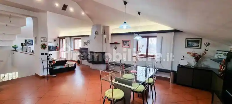 Casa indipendente in vendita a San Severino Marche