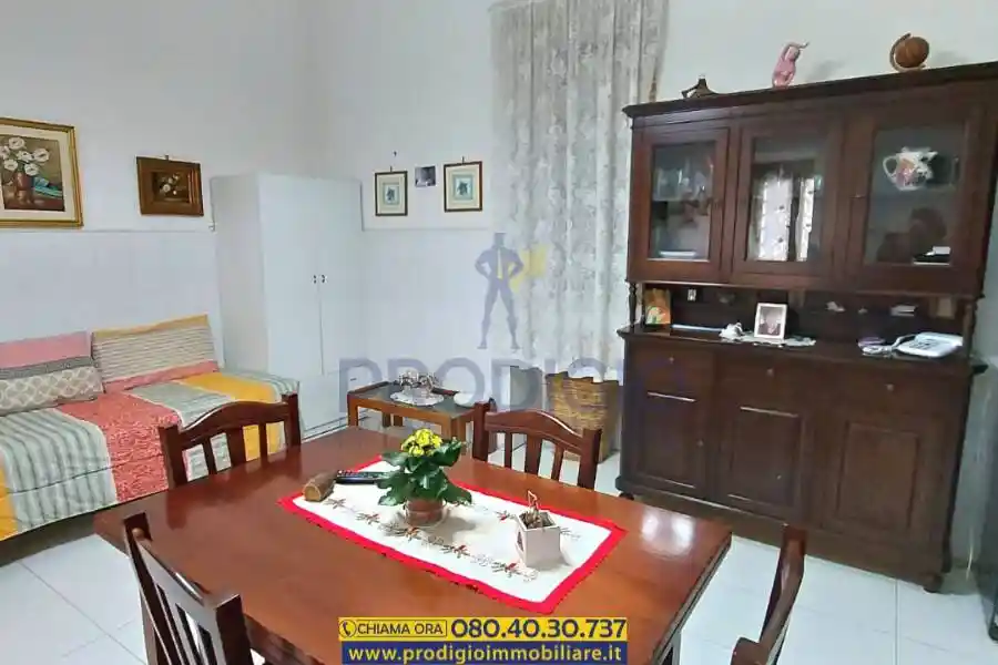 Palazzo - Edificio in vendita a Bisceglie