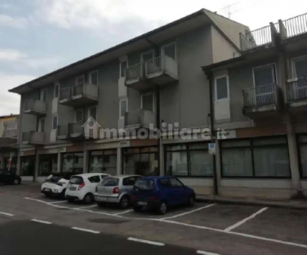 Palazzo - Edificio in vendita a Gandino