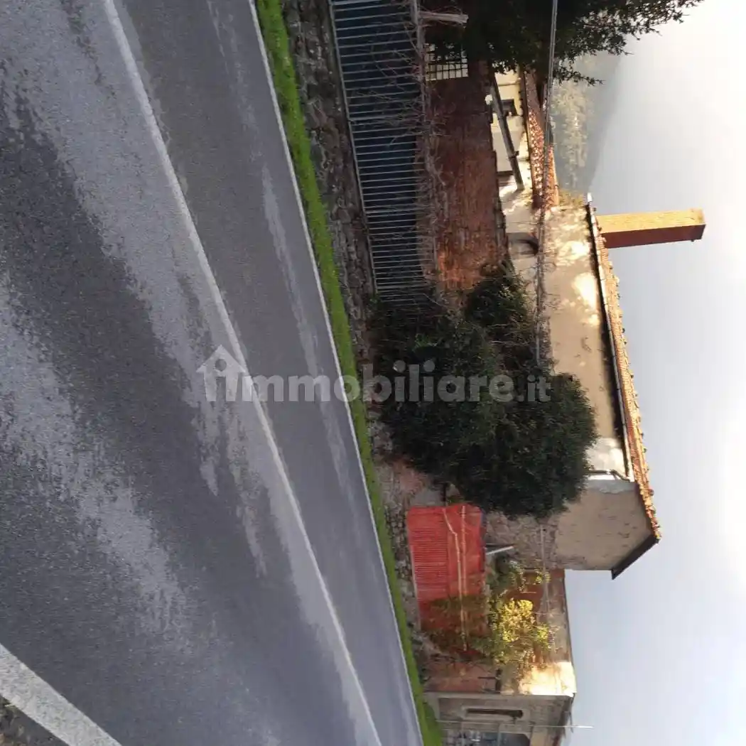 Rustico - Casale in vendita a Montale