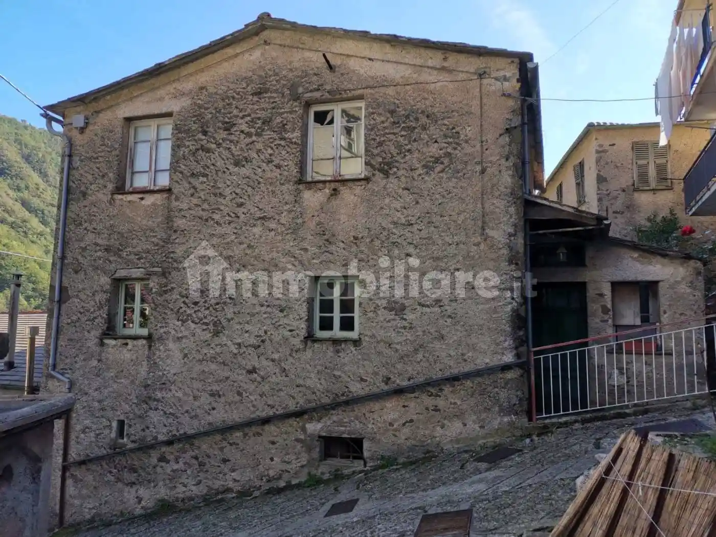 Casa indipendente in vendita a Lorsica