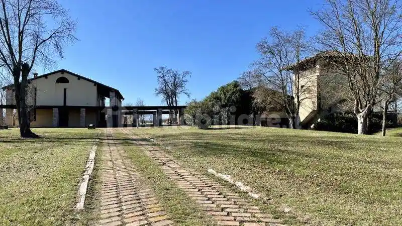 Villa in vendita a Noceto