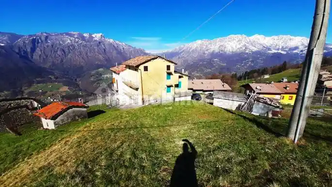 Casa indipendente in vendita a San Giovanni Bianco