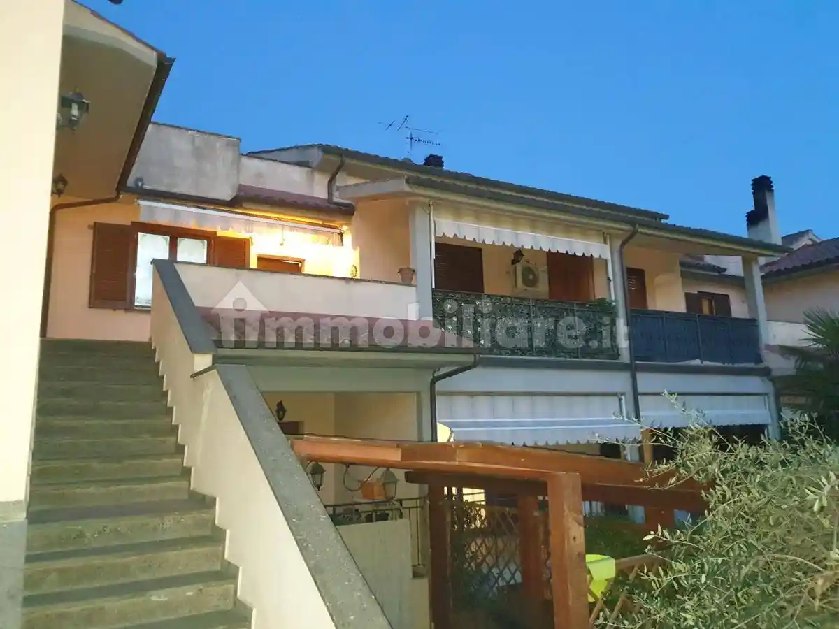 Appartamento in vendita a Roccastrada