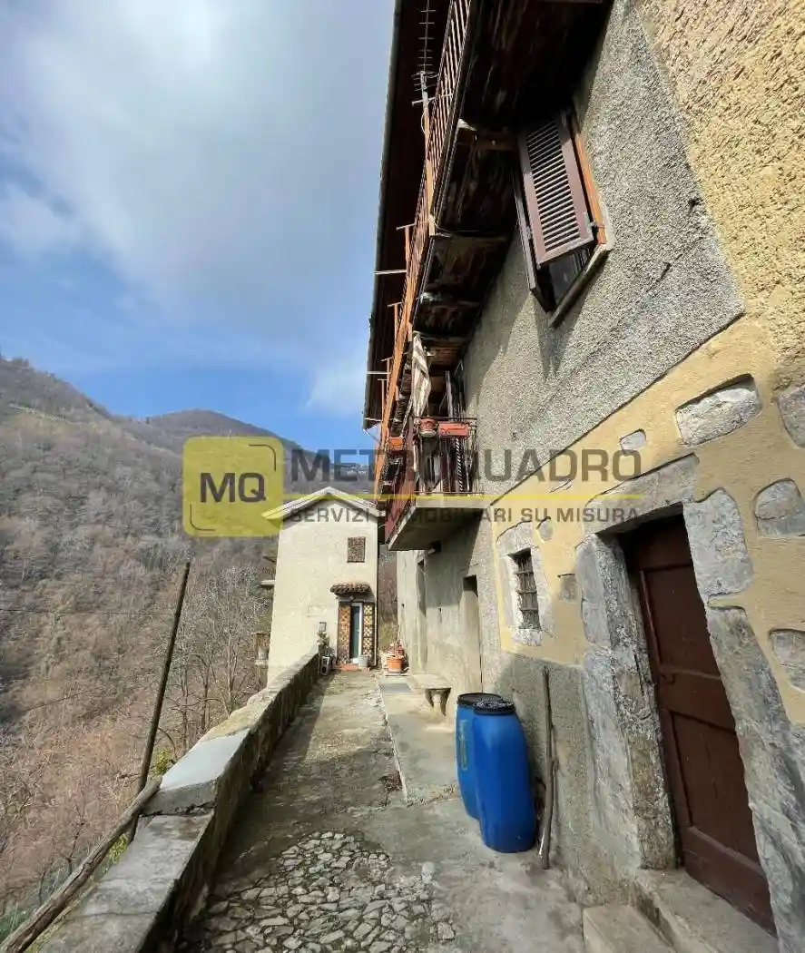 Casa indipendente in vendita a Torre de' Busi