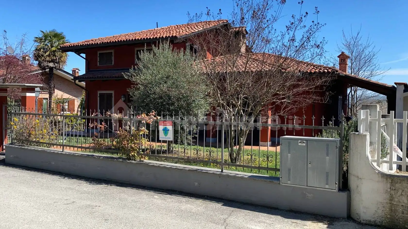 Villa in vendita a Roddi